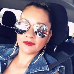 Meet your Posher, Sandy